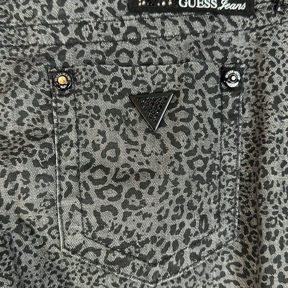 Guess Grey Leopard Print Bejeweled Power Skinny Jeans - Picture 10 of 12